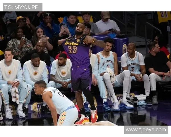 06太阳对湖人精彩比赛视频回顾全场亮点与精彩瞬间尽在其中 06太阳对湖人精彩比赛视频回顾全场亮点与精彩瞬间尽在其中