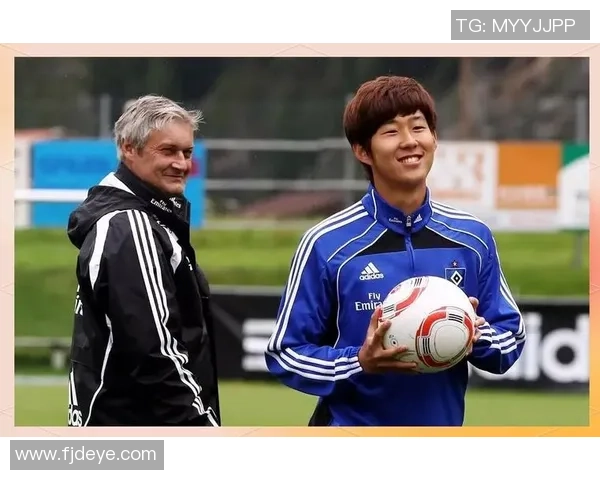 拉波尔特的传奇之路：从新星到全球瞩目的足球巨星